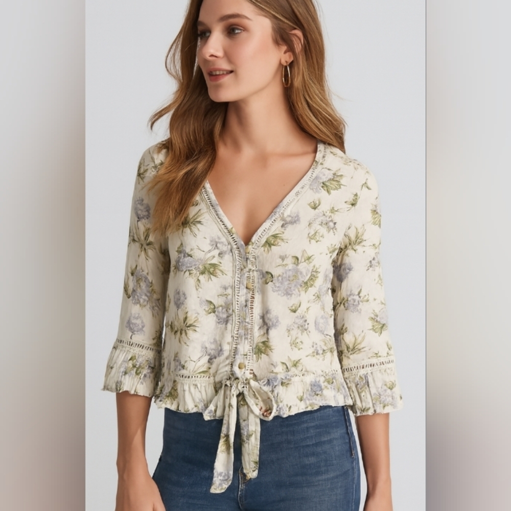 American Eagle Outfitters Cream Floral Tie-Front Blouse